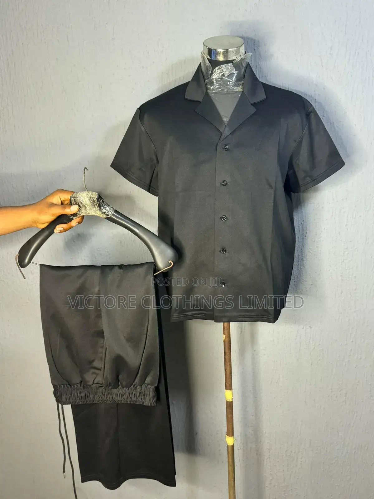 Premium Vintage Outfits