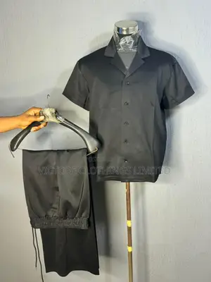 Premium Vintage Outfits