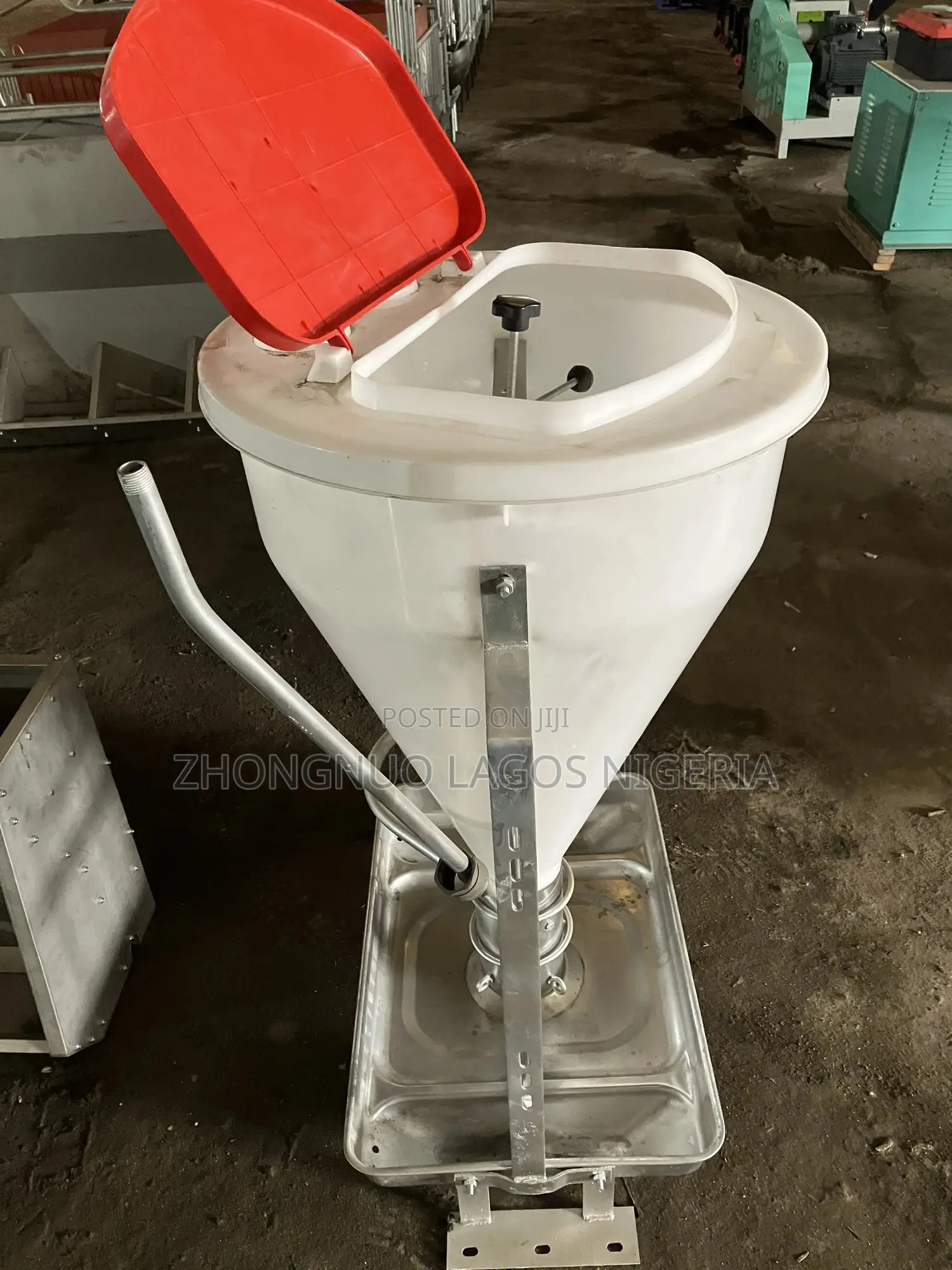 Automatic Pig Feeder