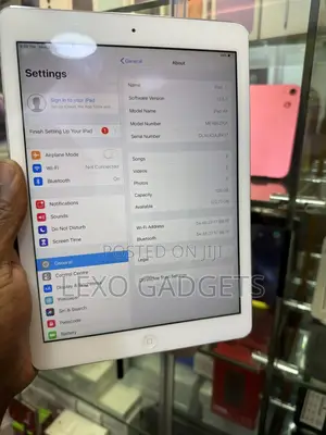 Apple iPad Air 128 GB Silver