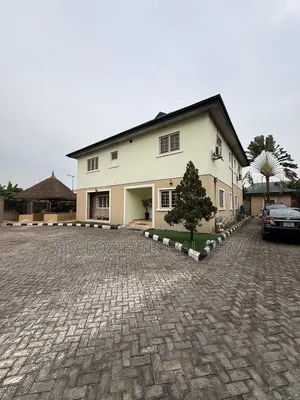 4bdrm Duplex in Trinity Garden for sale