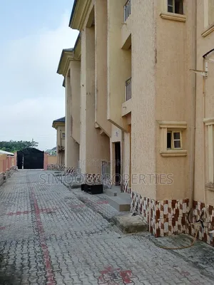 2bdrm Block of Flats in Kajola Phase2, Bogije for rent