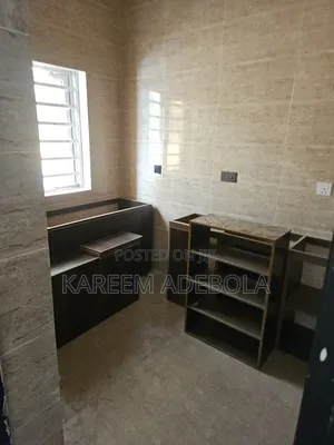 3bdrm Block of Flats in Oshorun Estate, Isheri North for rent