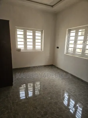 3bdrm Block of Flats in Oshorun Estate, Isheri North for rent