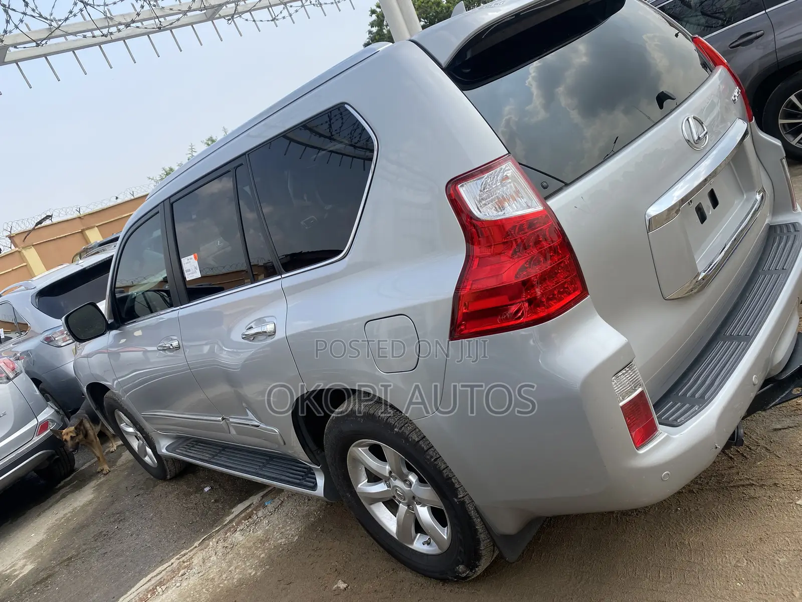 Lexus GX 2011 Silver