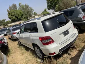 Mercedes-Benz GLK-Class 350 4MATIC 2012 White