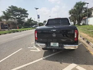 Mercedes-Benz X Class X250d AWD 2018 Black
