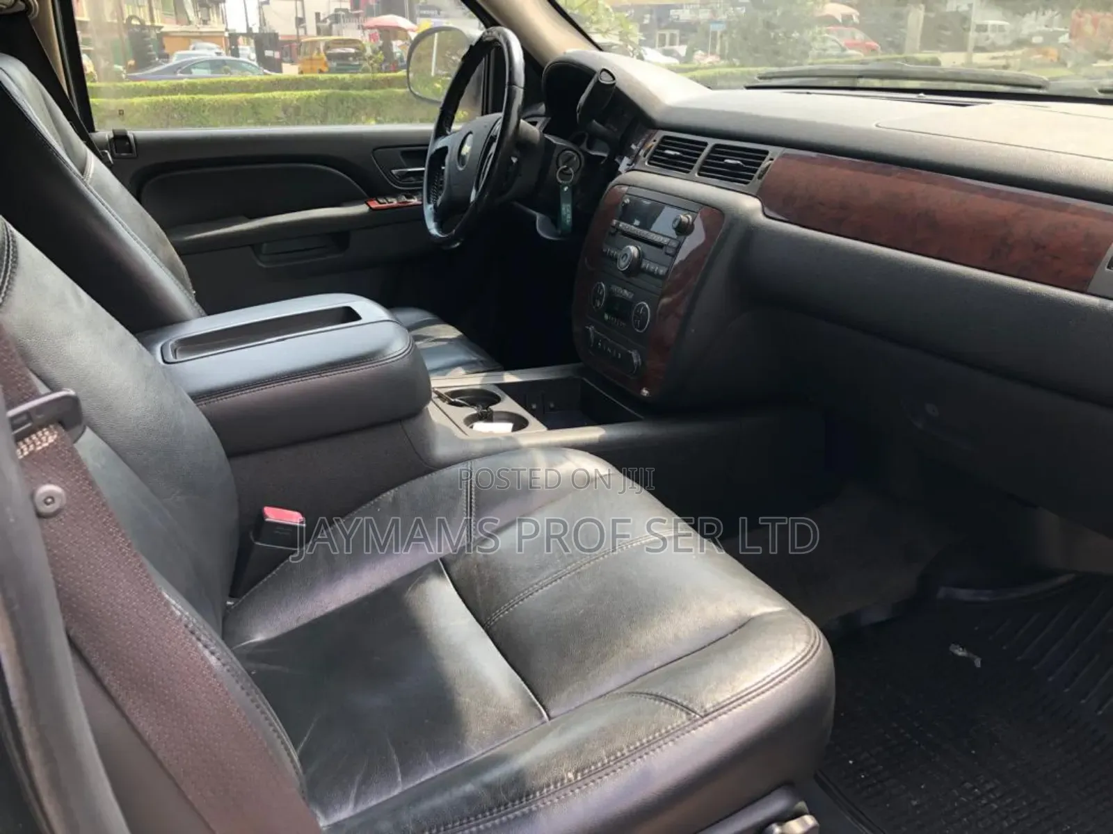 Chevrolet Tahoe LT 2010 Black