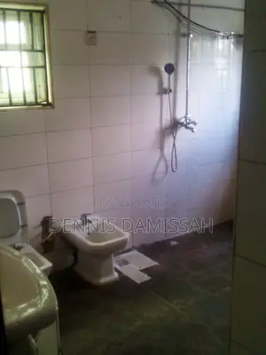 4bdrm Duplex in Omole Phase 2 for rent