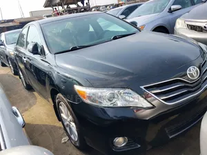 Toyota Camry XLE V6 4dr Sedan (3.5L 6cyl 6AM) 2010 Black