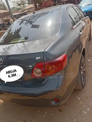 Toyota Corolla LE 4dr Sedan (1.8L 4cyl 4A) 2010 Gray