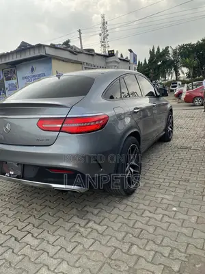 Mercedes-Benz GLE-Class 2016 Silver