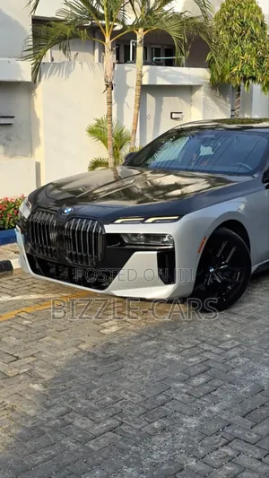 BMW 7 Series 760i xDrive AWD 2023 Silver