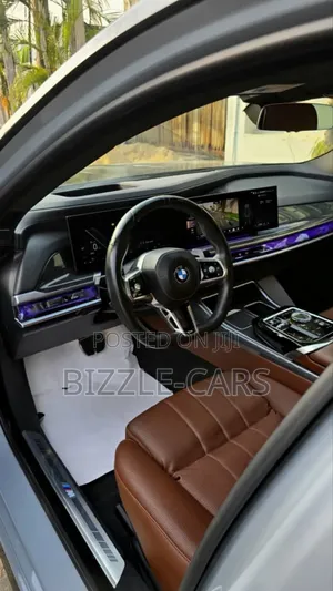 BMW 7 Series 760i xDrive AWD 2023 Silver