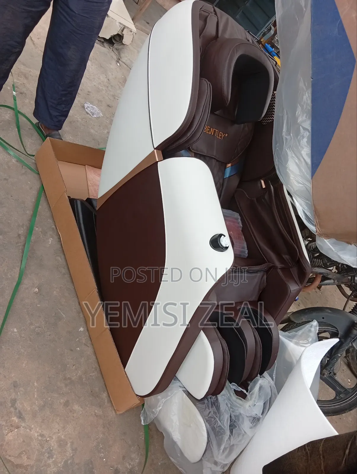 4d Bentley Luxury Massager Chair