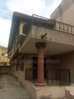 13bdrm Duplex in Ajao Estate for sale