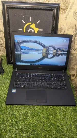 Laptop Acer TravelMate P243 8GB Intel Core i3 SSD 256GB