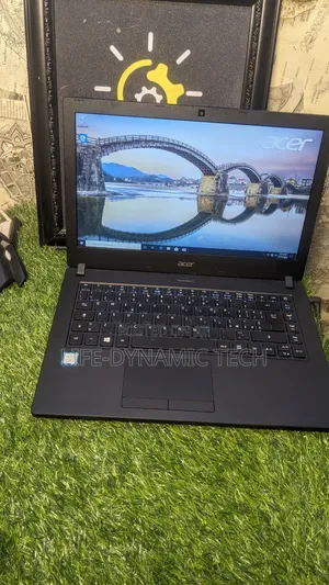 Laptop Acer TravelMate P243 8GB Intel Core i3 SSD 256GB