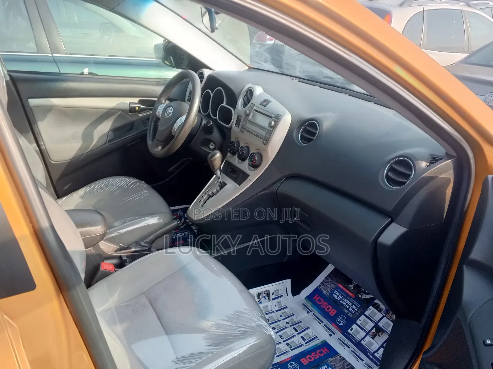 Toyota Matrix 2011 Yellow