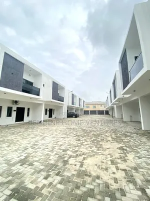 4bdrm Duplex in Olokonla for rent