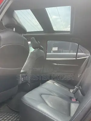 Toyota Camry XSE 2021 Red