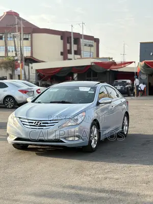 Hyundai Sonata Limited Sedan FWD (2.4L 4cyl 6A) 2012 Blue
