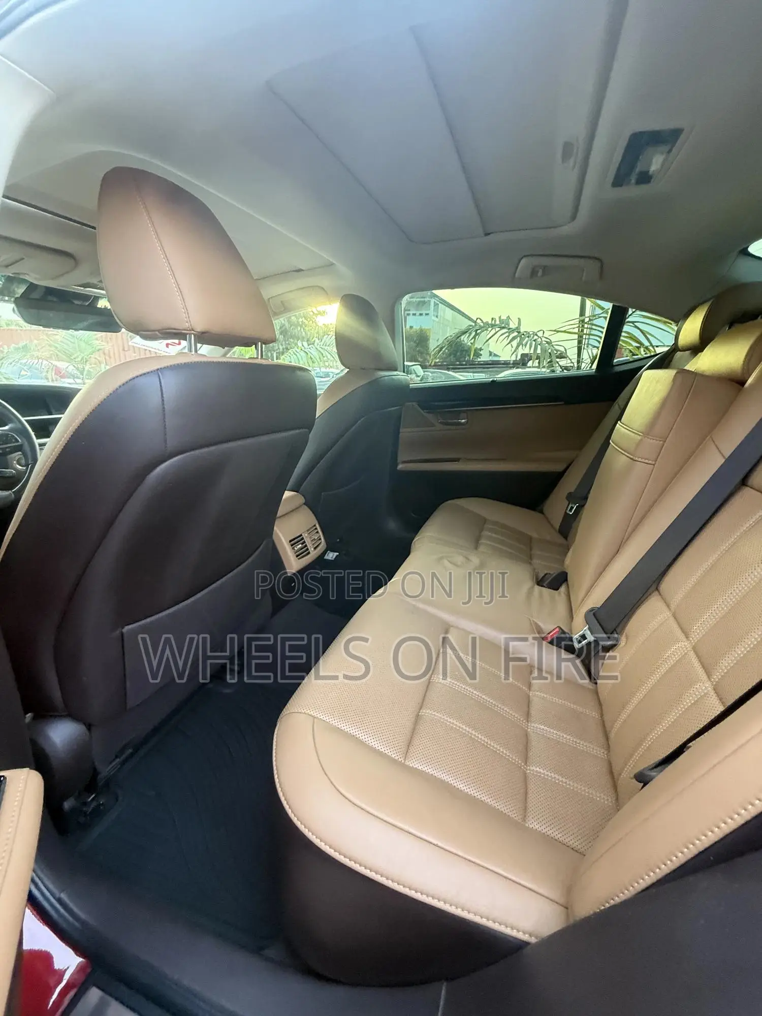 Lexus ES 250 2016 Red