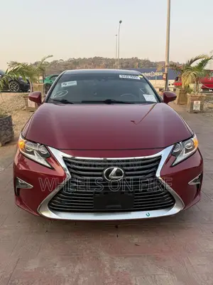 Lexus ES 250 2016 Red