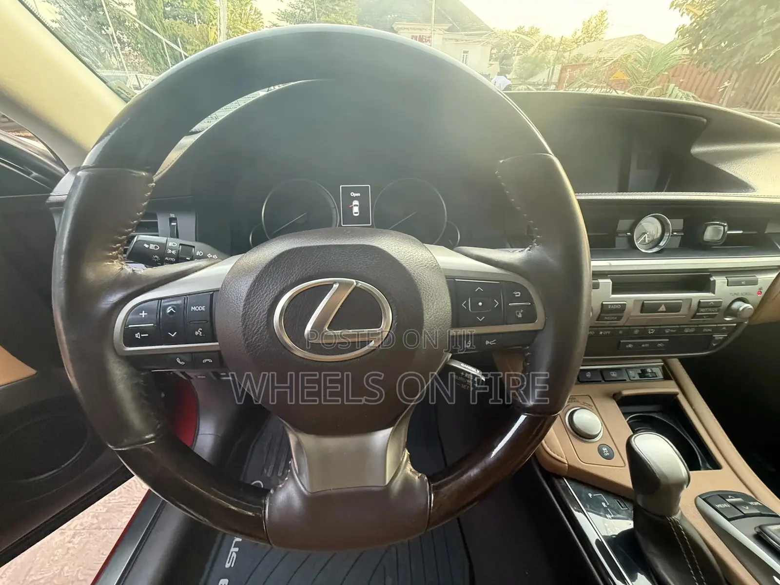 Lexus ES 250 2016 Red