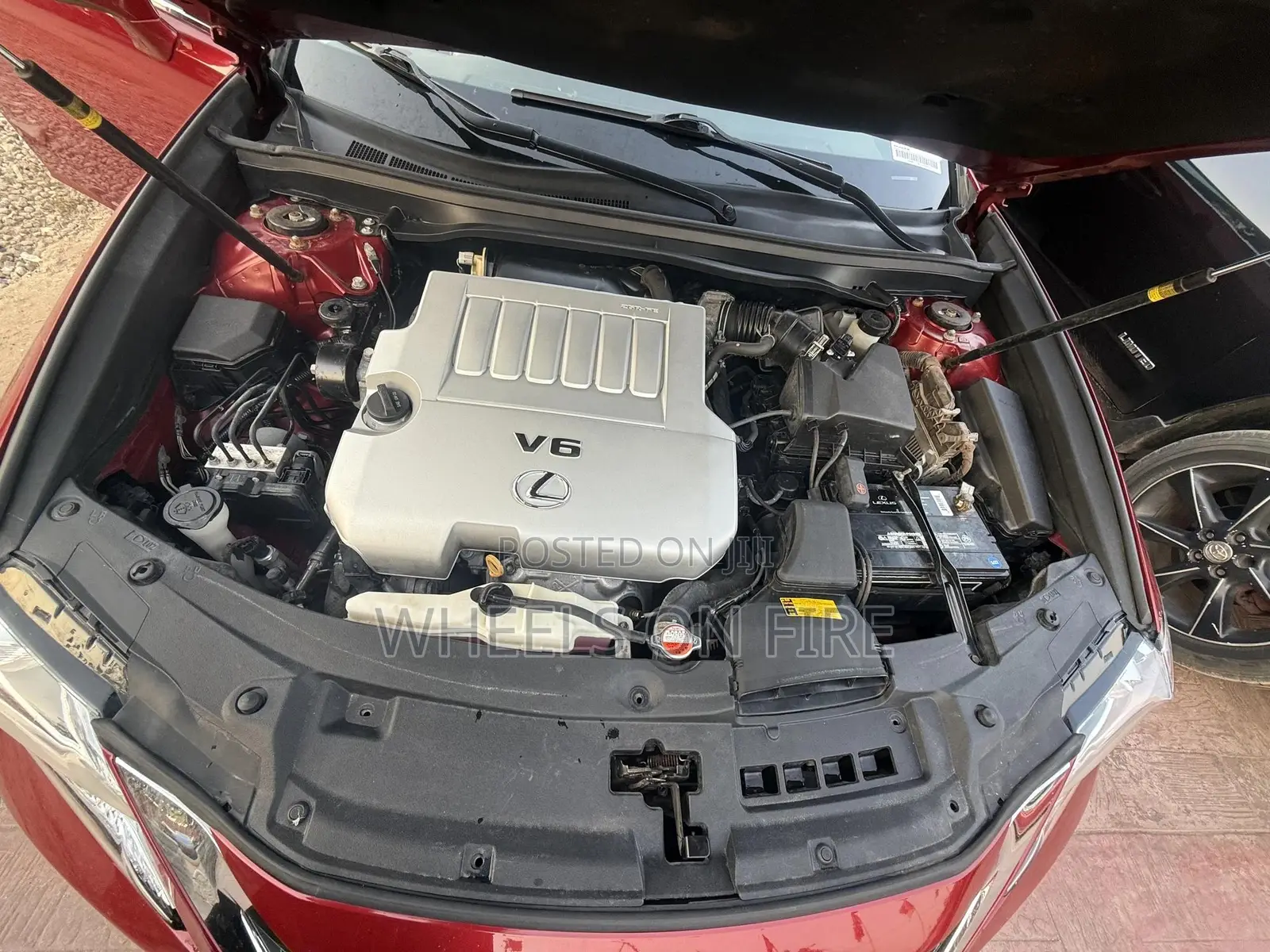 Lexus ES 250 2016 Red