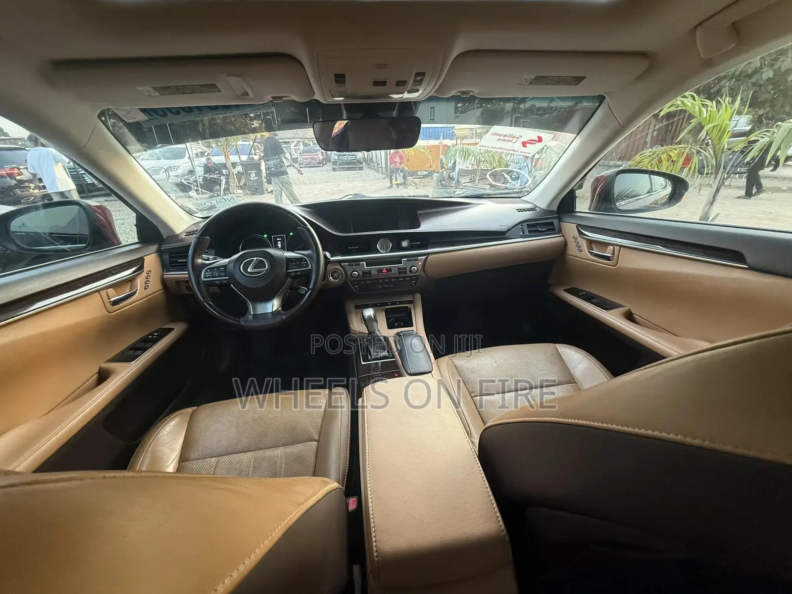 Lexus ES 250 2016 Red