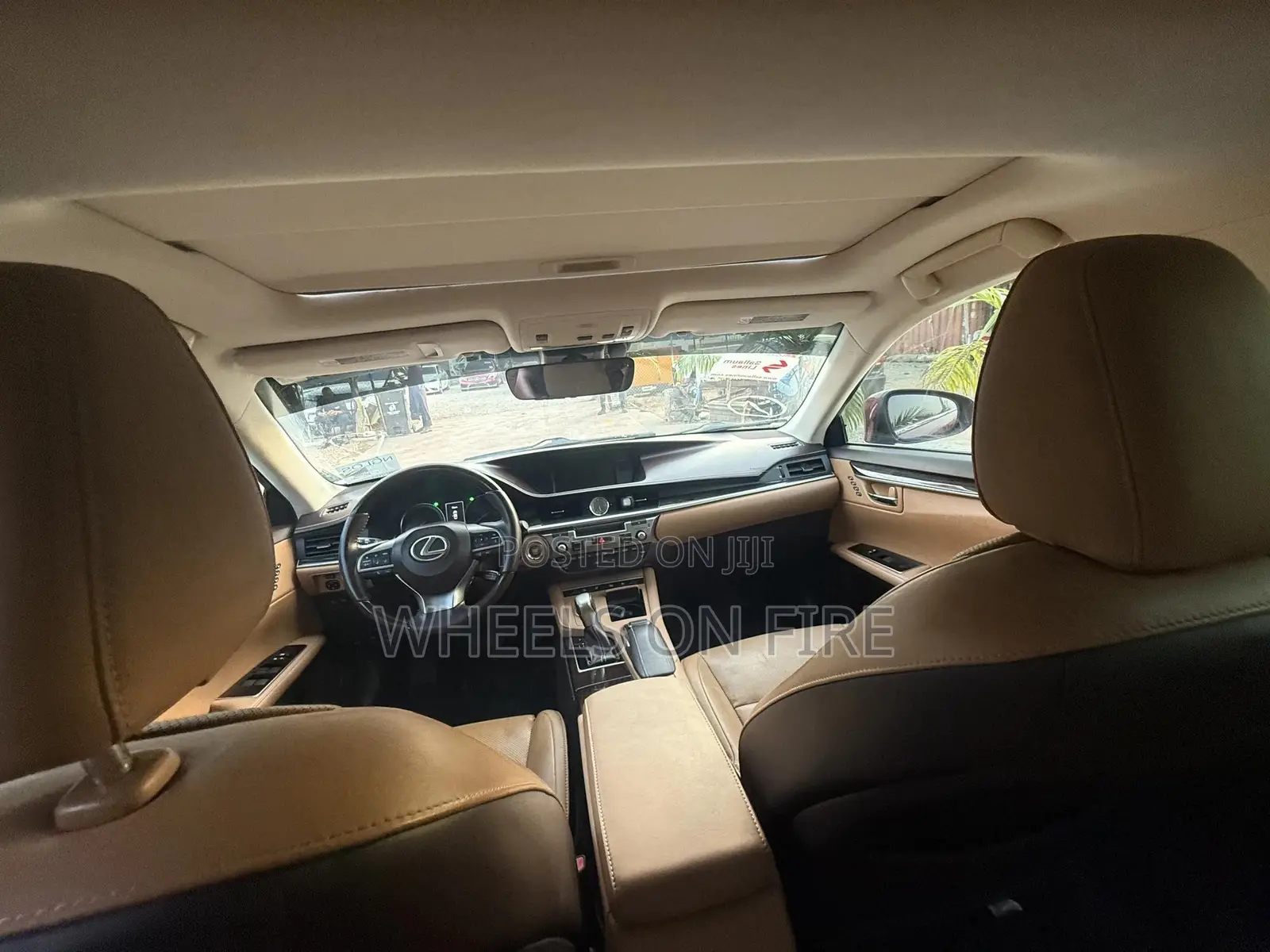 Lexus ES 250 2016 Red