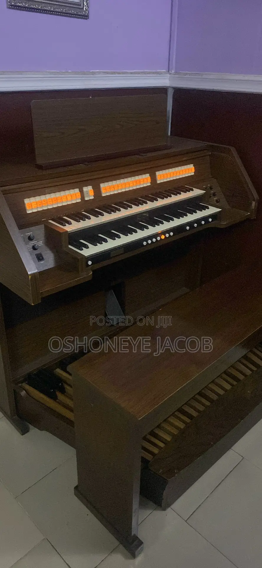 Viscount Organ