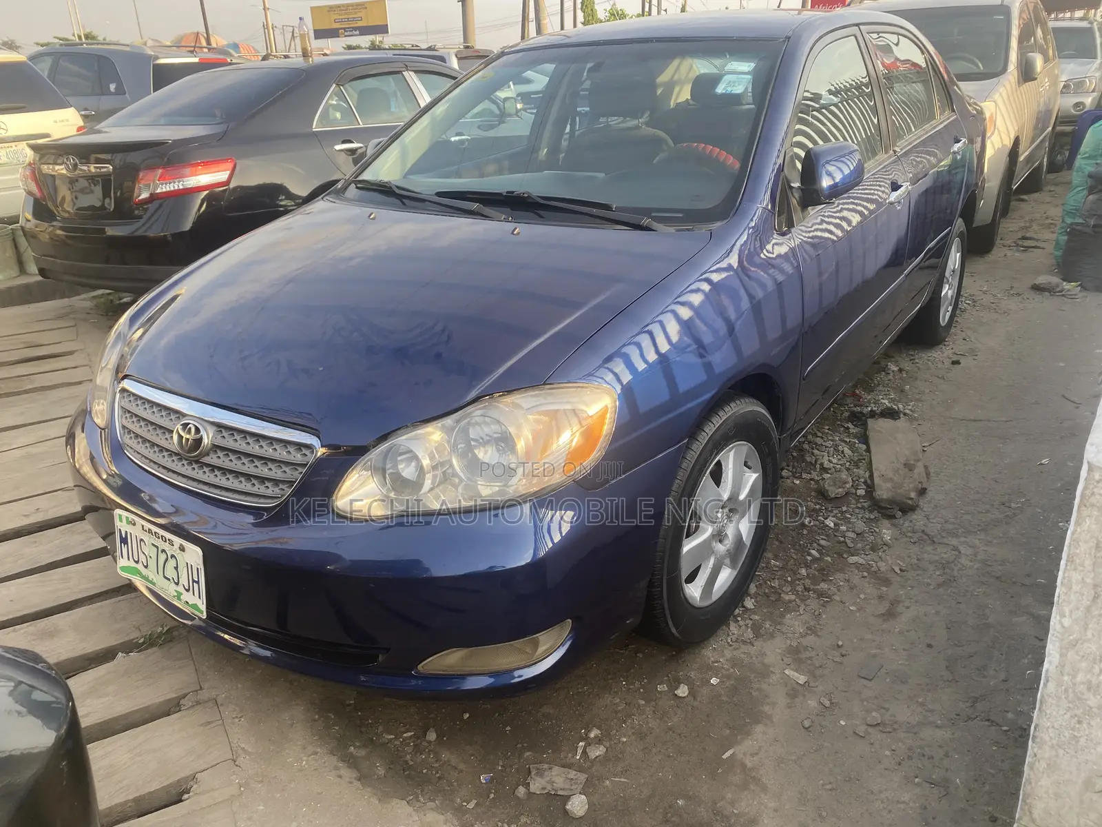 Toyota Corolla LE 2004 Blue