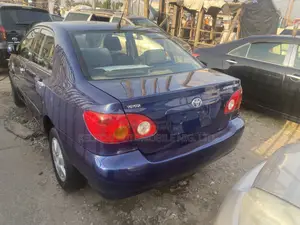 Toyota Corolla LE 2004 Blue