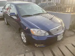 Toyota Corolla LE 2004 Blue