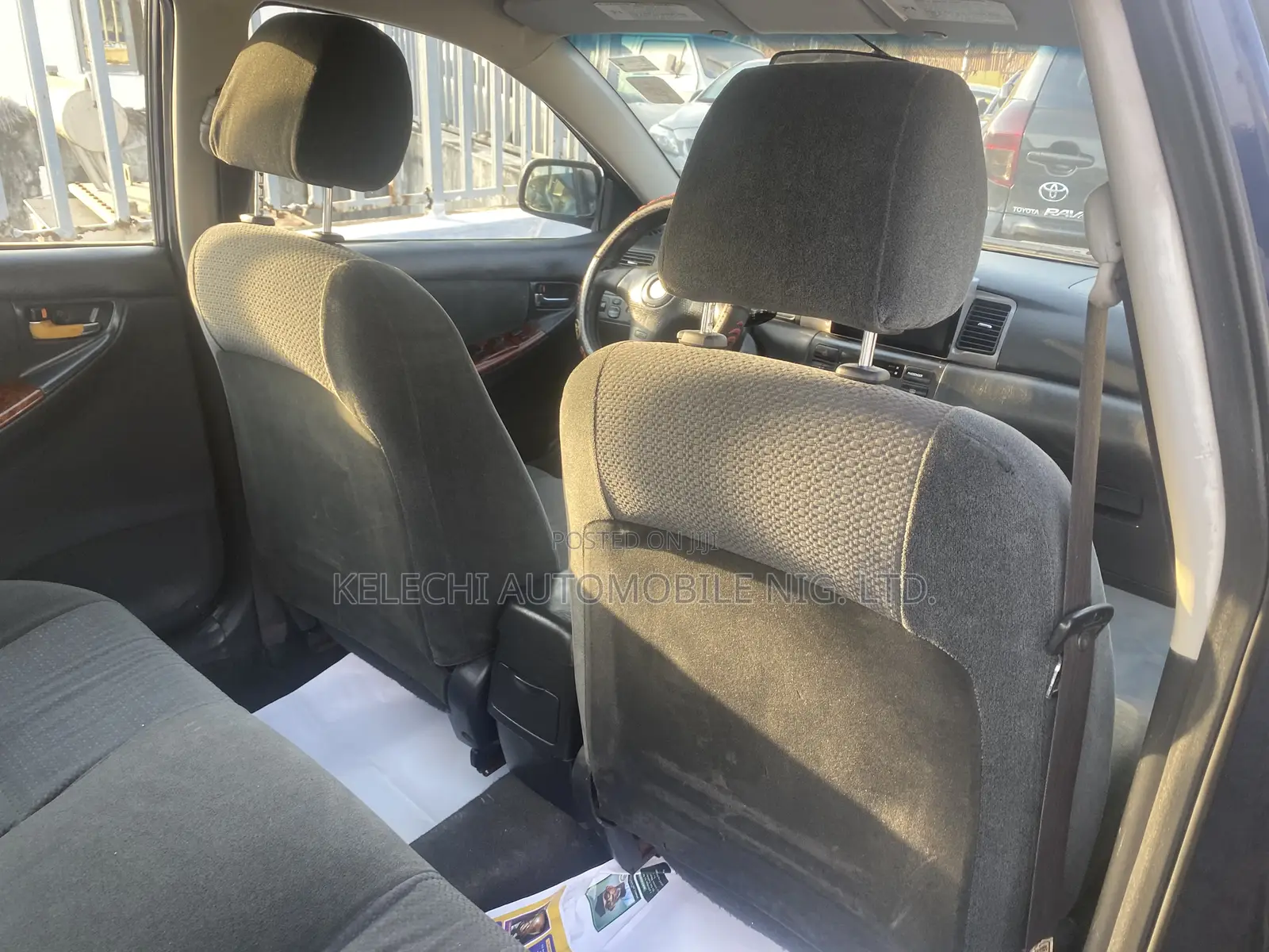 Toyota Corolla LE 2004 Blue
