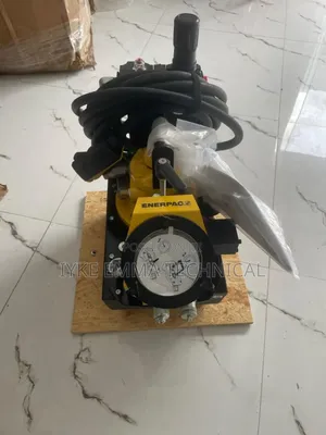 Torque Wrench Pump