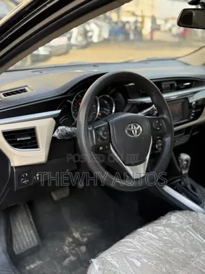 Toyota Corolla LE 4dr Sedan (1.8L 4cyl CVT) 2015 Black