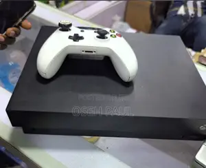 Xbox Series 1 X 1 Tb SSD With Fc 26 and 5 Others