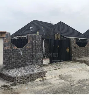 4bdrm Bungalow in Close Satellite Town for sale