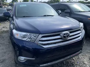 Toyota Highlander Limited 3.5l 4WD 2013 Blue