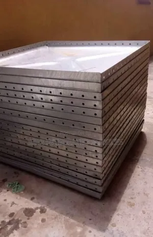 Braithwaite Pressed Steel Water Tank And Stanchion