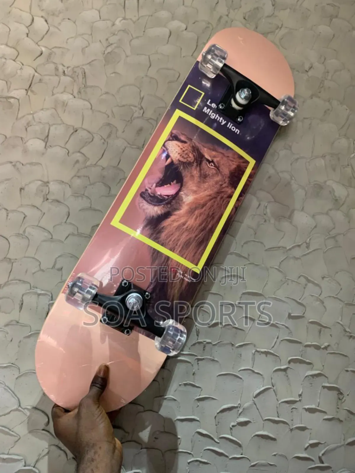 Skateboard Mighty Lion