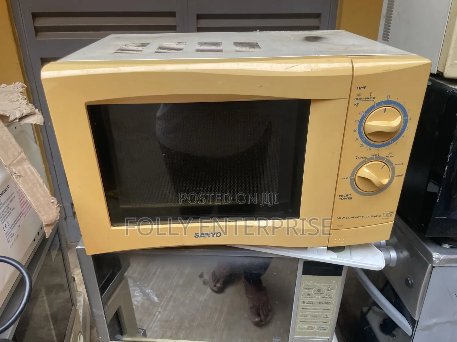 Microwave Oven