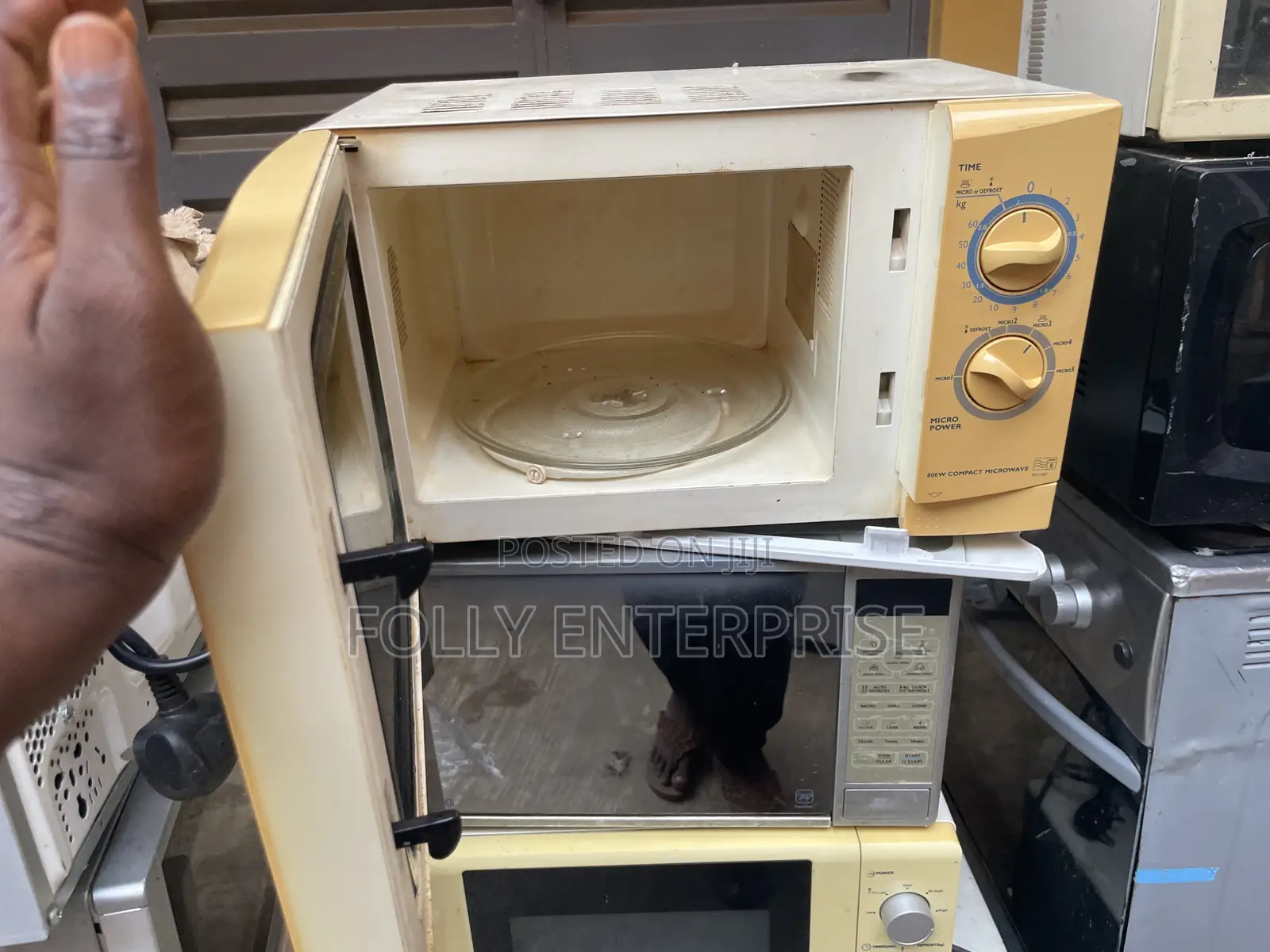Microwave Oven