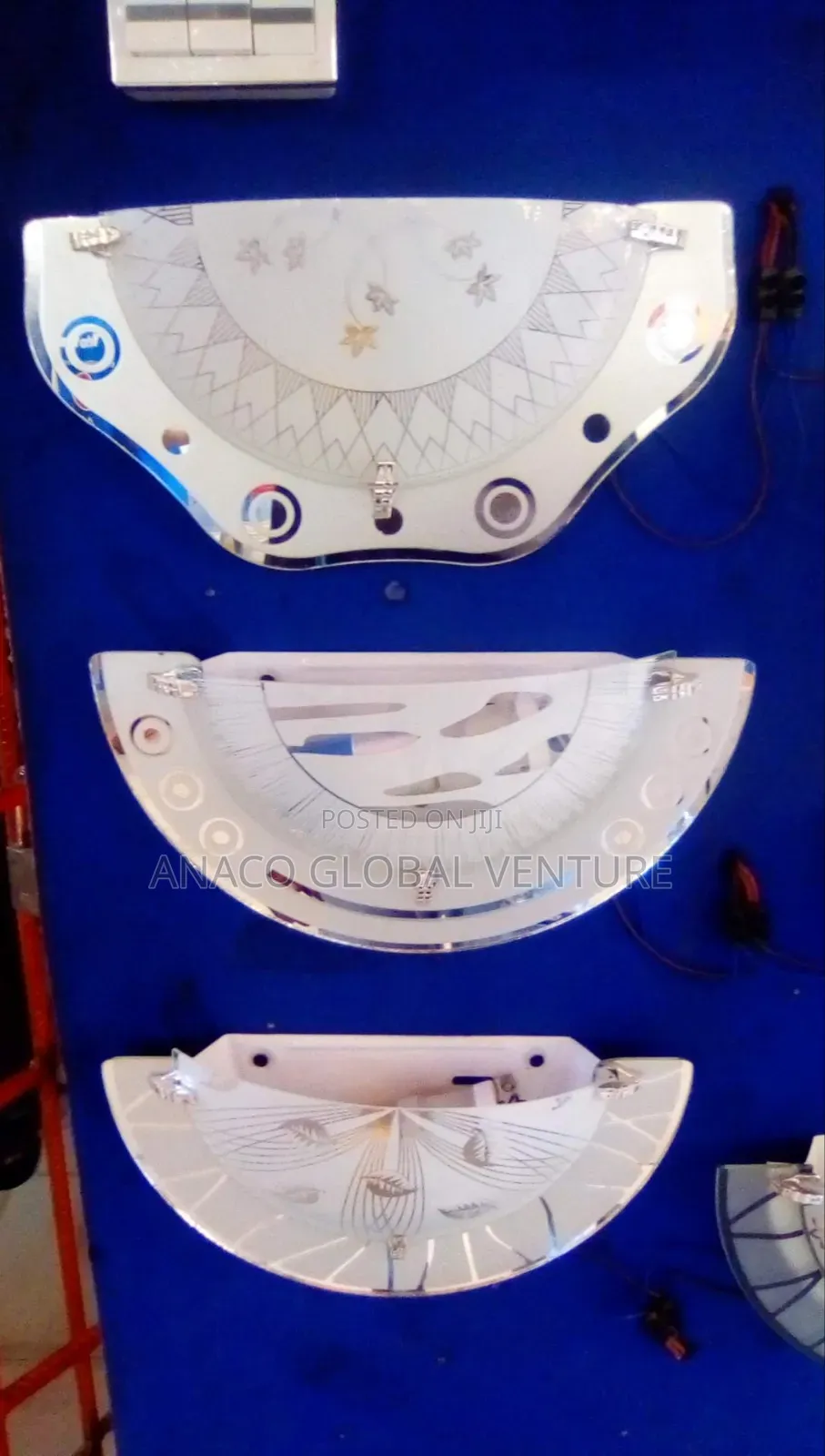 Normal Half Moon Wall Bracket Glass With Bulb