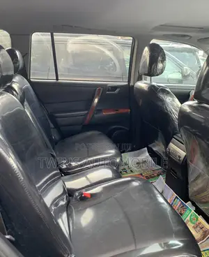 Toyota Highlander Limited 3.5l 4WD 2013 Black
