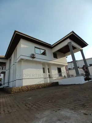 5bdrm Mansion in Maitama for sale
