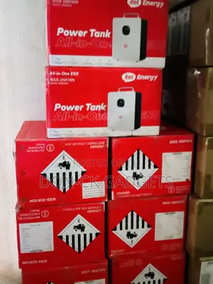 Itel Potable Power Station With 420wat Panel